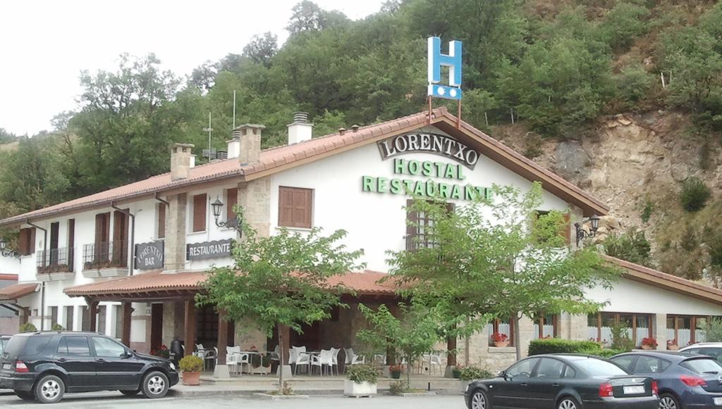 Hostal Lorentxo Olave Ngoại thất bức ảnh